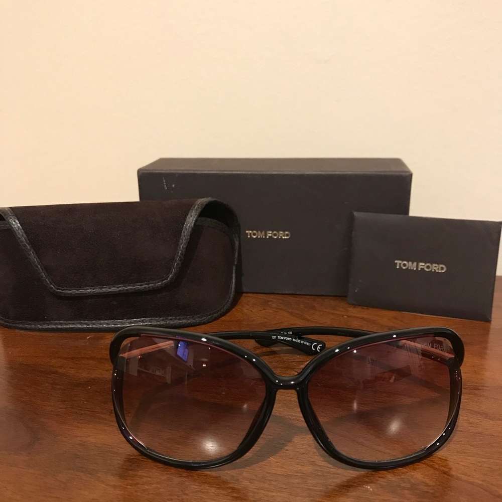 Tom Ford Raquel sunglasses